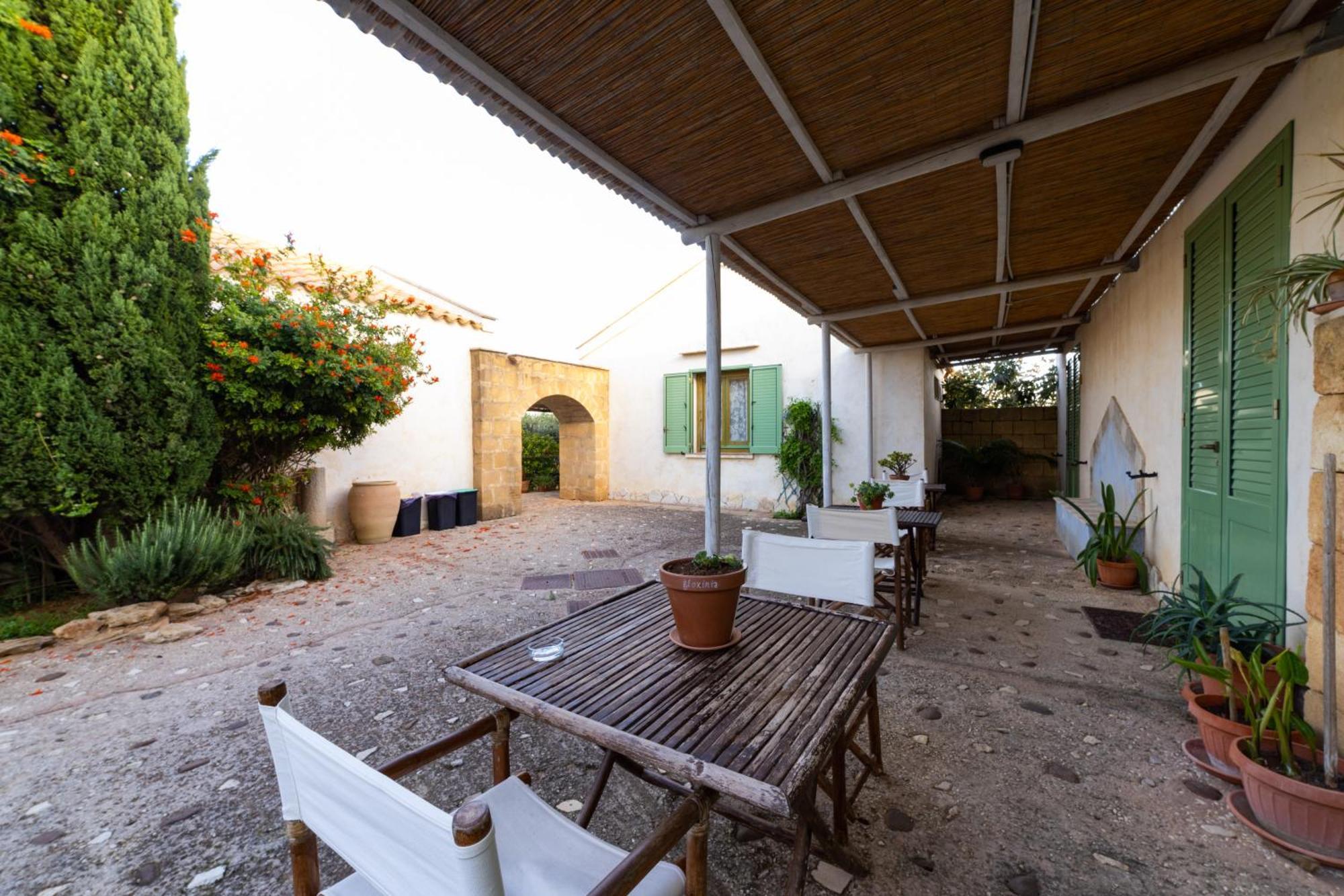 Podere Fossarunza Di Carlo Manzo Marsala Exterior foto