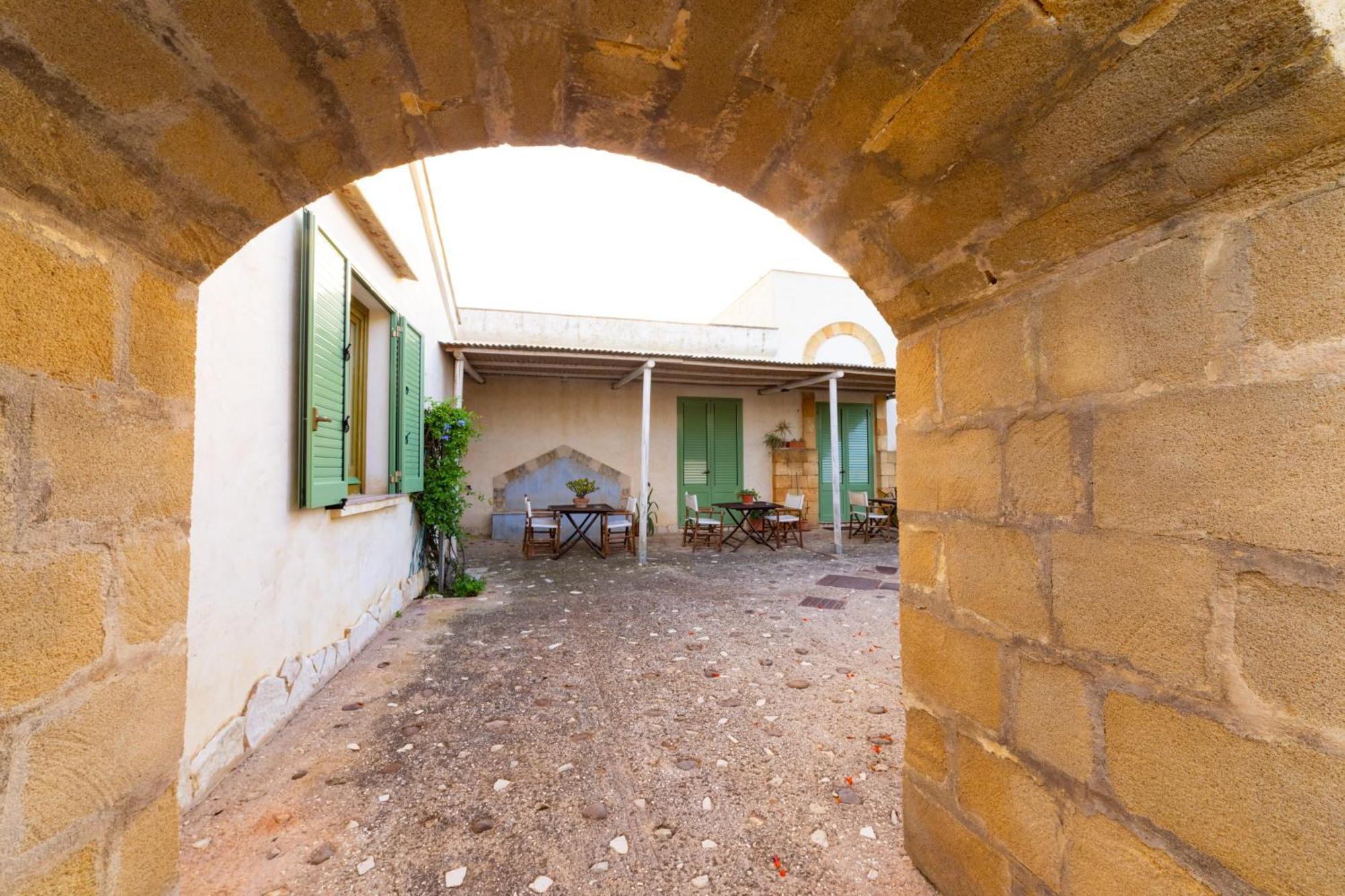 Podere Fossarunza Di Carlo Manzo Marsala Exterior foto